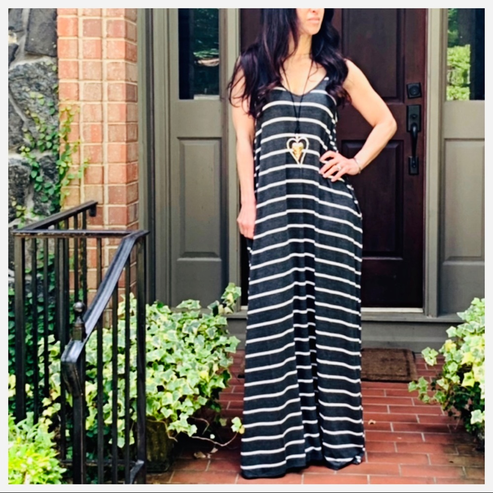 ✨LAST ONE ✨Cami striped side pocket maxi dress - Picture 5 of 8